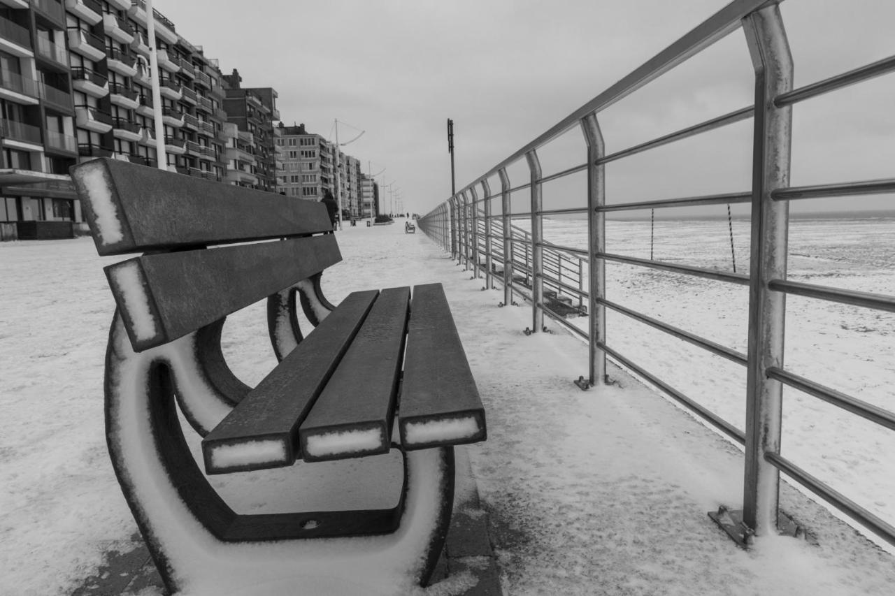 Modern Appartement Met Uniek Zeezicht Koksijde Zewnętrze zdjęcie